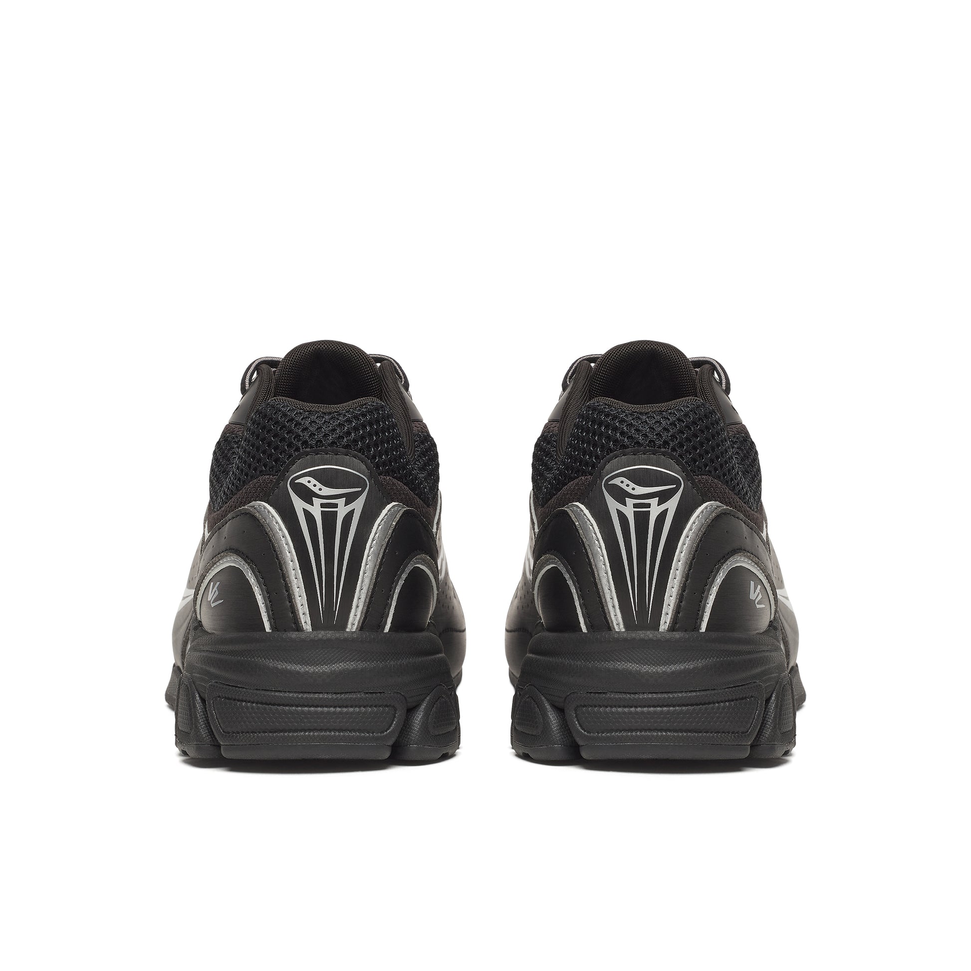 ブラック／シルバー